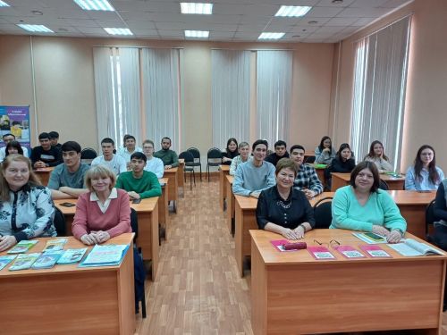 В Елабужском институте КФУ прошла встреча студентов с сотрудниками Госалкогольинспекции
