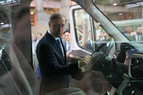 Группа СОЛЛЕРС запустила производство легких коммерческих автомобилей Sollers SF5 с АКПП