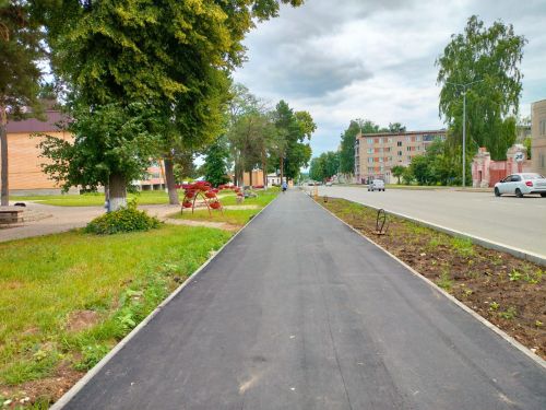 Обновление главного проспекта Елабуги: почти 2 км новых тротуаров