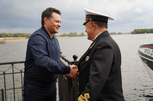 «Метеор-2020» с туристическим десантом торжественно встретили в тысячелетней Елабуге