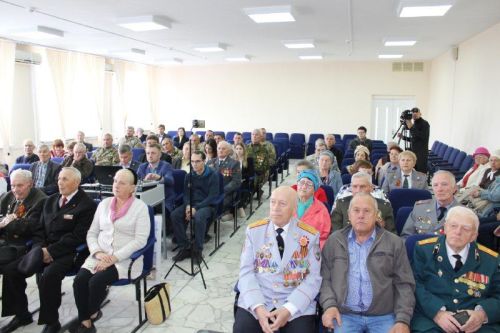 Рустем Нуриев обсудил с ветеранами развитие района и поддержку участников СВО