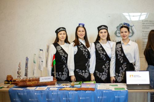 В Елабуге собрались представители более 50 студенческих научных кружков Татарстана