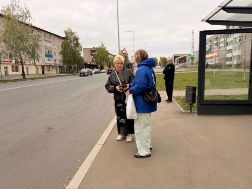 Акцию «Поздравление в пути» провели в Елабуге