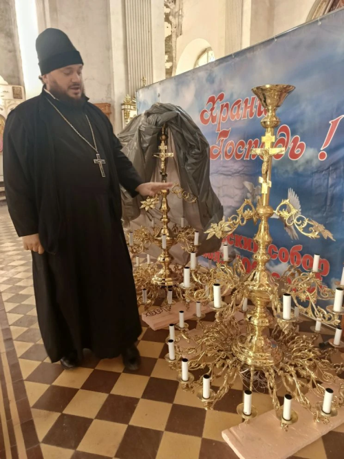 Новые ворота по старым фото, люстры и подсвечники: что изменилось в Спасском соборе Елабуги