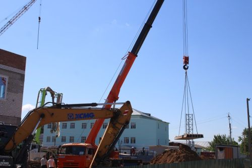 В Елабуге продолжается строительство детского сада «Купеческий городок»