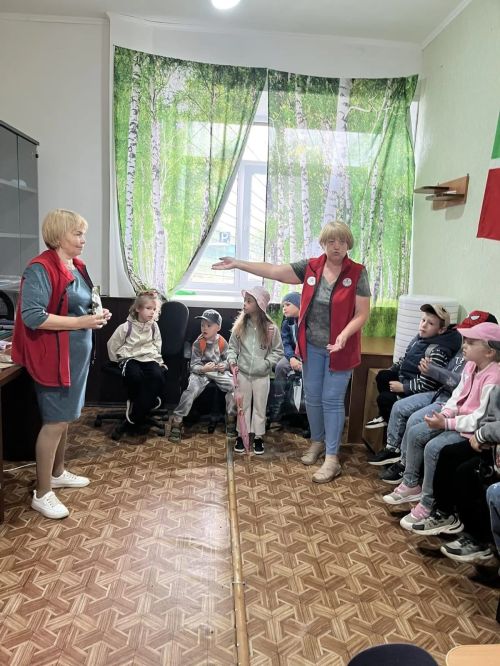 Воспитанники детского сада №25 посетили гуманитарную мастерскую «Дома ждут»