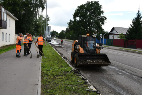 В Елабужском районе продолжается масштабное обновление дорог