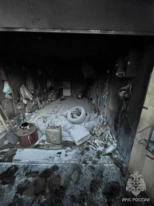 Мужчина получил ожоги при пожаре в гараже под Нижнекамском