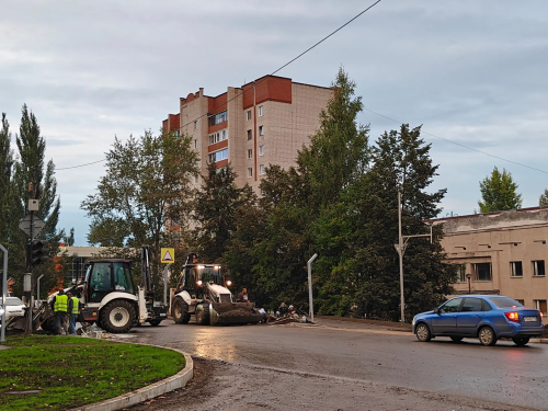 На улице Строителей в Елабуге обустраивают новый пешеходный переход