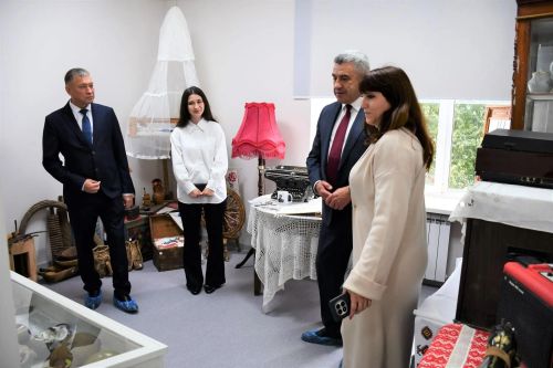 Министр образования Татарстана оценил обновленную Бехтеревскую школу