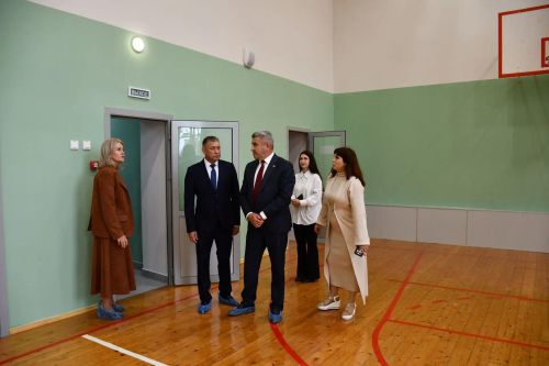 Министр образования Татарстана оценил обновленную Бехтеревскую школу