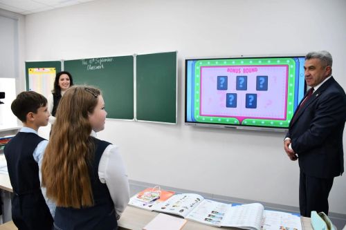 Министр образования Татарстана оценил обновленную Бехтеревскую школу