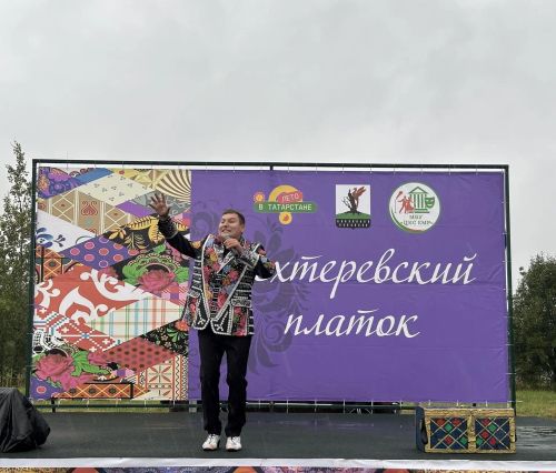 Уникальные мастера представили свои работы на Празднике Бехтеревского платка