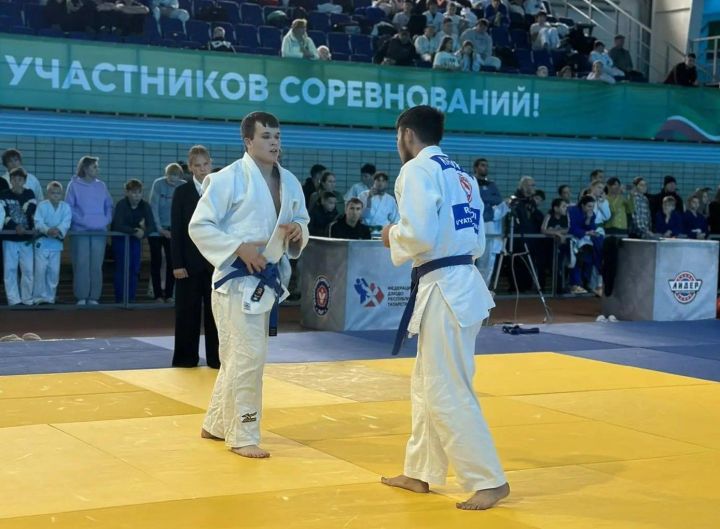 В Елабуге стартовал турнир по дзюдо с участием спортсменов из шести регионов