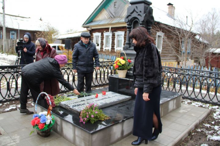 В Елабужском районе почтили память погибших в годы революции