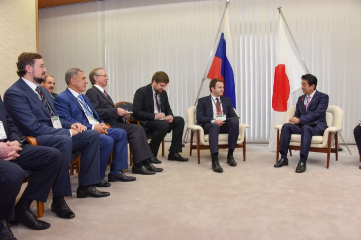 Президент РТ принял участие во встрече с Премьер-министром Японии Синдзо Абэ