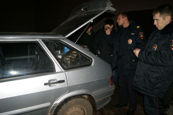 Елабужане сообщили в полицию о пьяном водителе