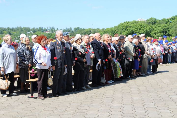 В Елабуге состоялся митинг в честь Дня памяти и скорби