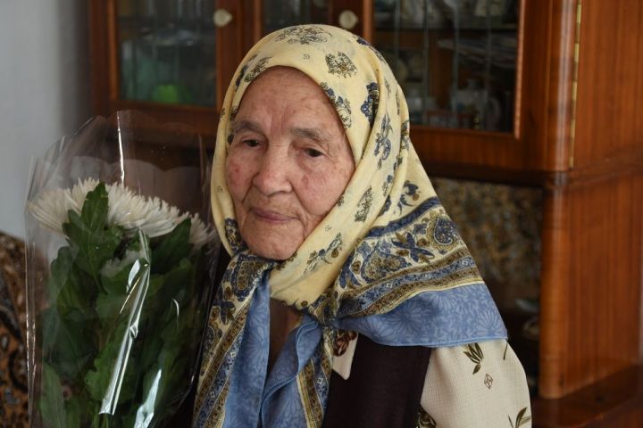 Елабужанка празднует свой 90-летний юбилей