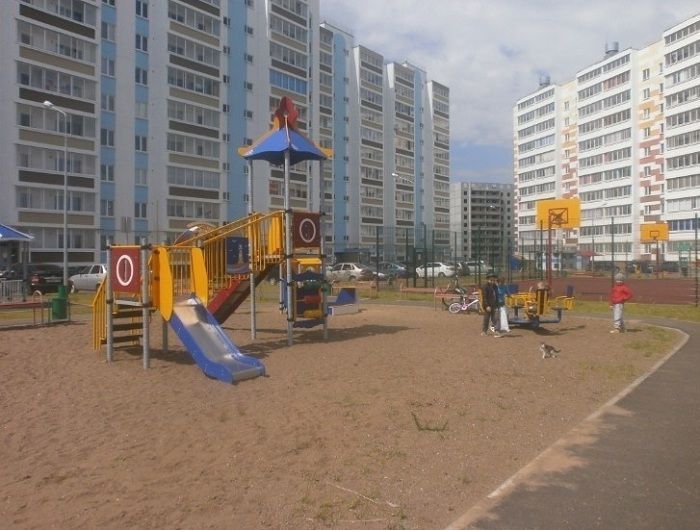 В 4 микрорайоне Елабуги установят новые детские площадки