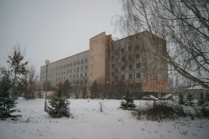 В здании Елабужского роддома начались работы по утеплению фасада