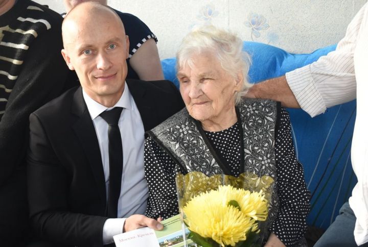 90 лет исполнилось елабужанке  Екатерине Малковой, труженице тыла