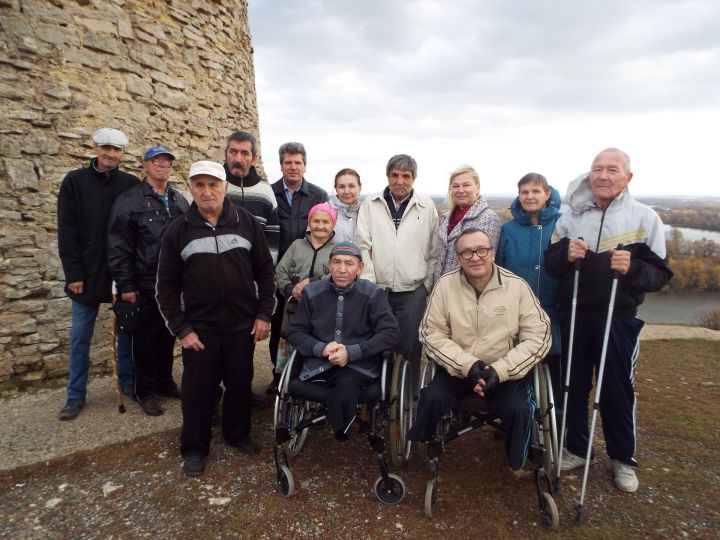 Подопечные Елабужского дома-интерната для престарелых и инвалидов  посетили Чертово городище