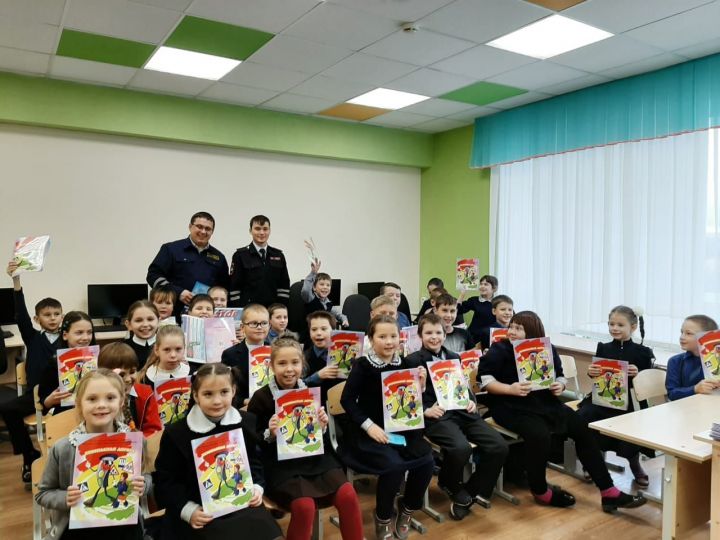 В Костенеевскую школу к ученикам наведались сотрудники ГИБДД