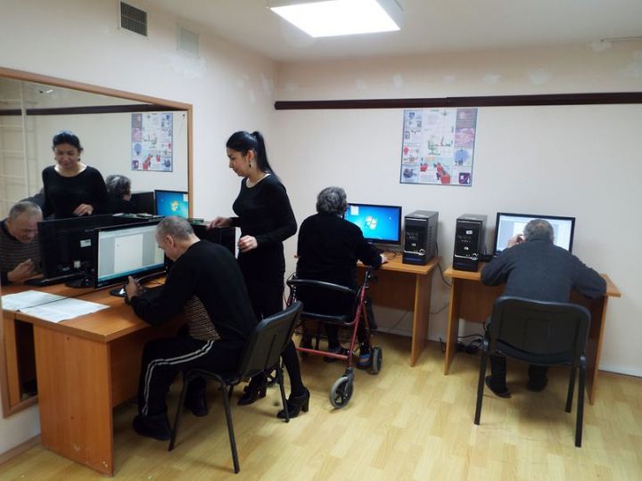 Елабужский дом-интернат для престарелых и инвалидов  продолжает осваивать компьютерную грамотность