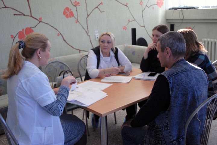 В Елабужском доме-интернате для престарелых и инвалидов прошел прием проживающих по личным вопросам
