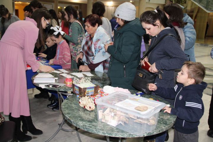 В Елабуге состоялся благотворительный концерт в пользу Регины Аптеевой