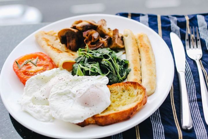 Пять мифов о завтраке, которые развенчали эксперты