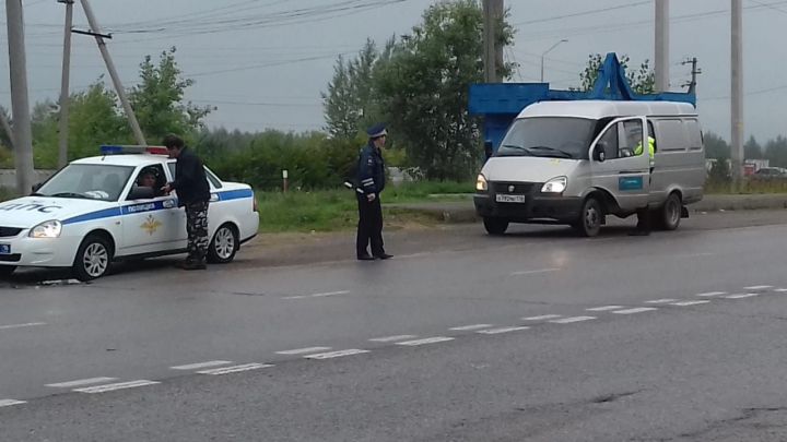 В Елабуге в ходе рейда сотрудники ГИБДД наказали 29 водителей