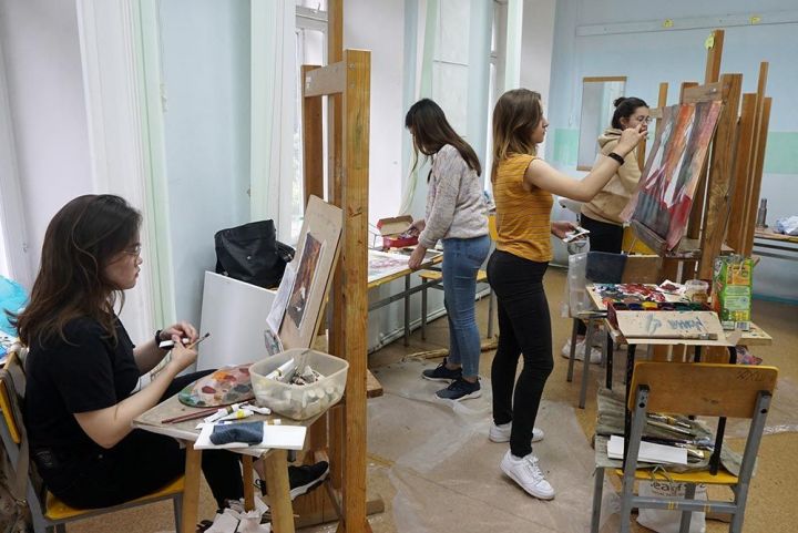В Елабуге откроется выставка работ участников творческой лаборатории молодых художников «BASHNYA»