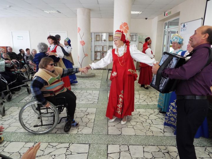 Елабужский дом-интернат для престарелых и инвалидов  продолжает неделю добра