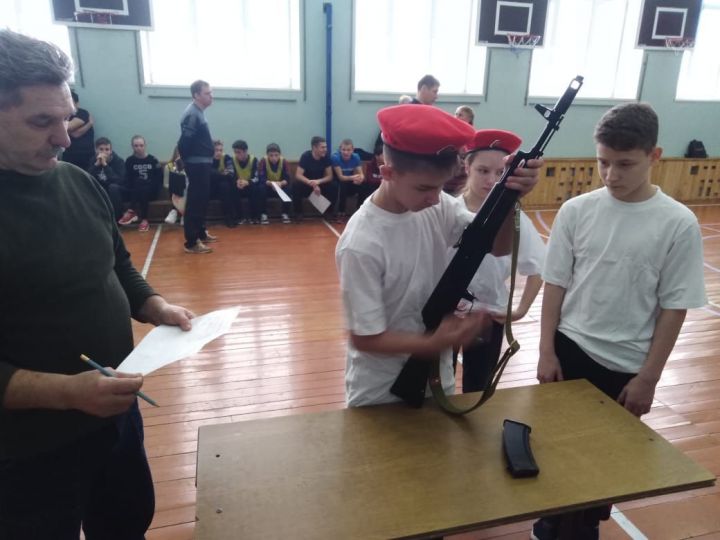 Юнармейцы Елабужского района приняли участие в военно-спортивных играх
