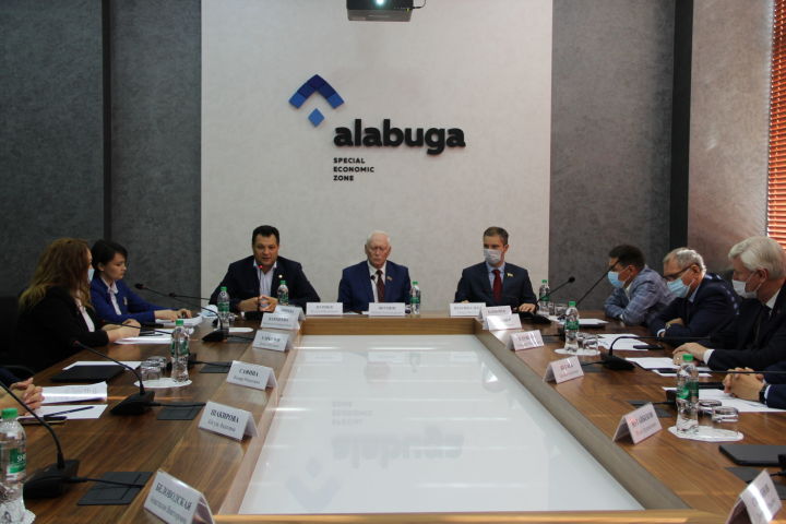В Елабуге состоялось выездное заседание Комитетов Госсовета РТ