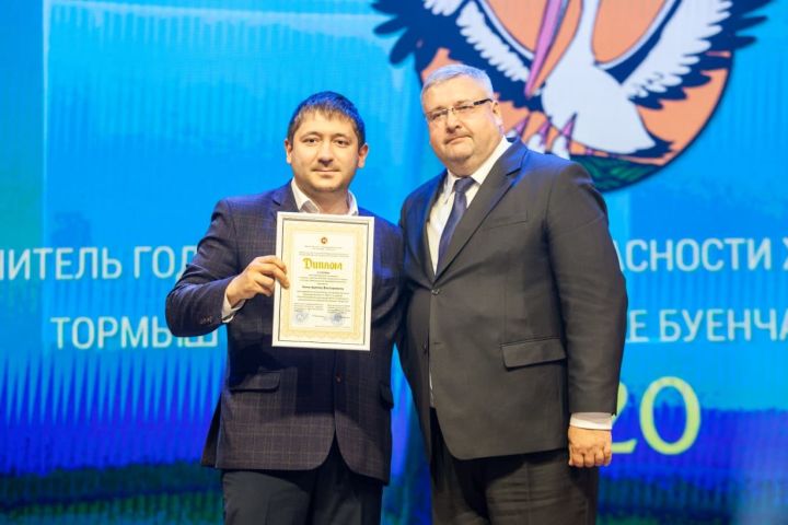 Педагог из Елабуги стал победителем конкурса "Учитель года - 2020"
