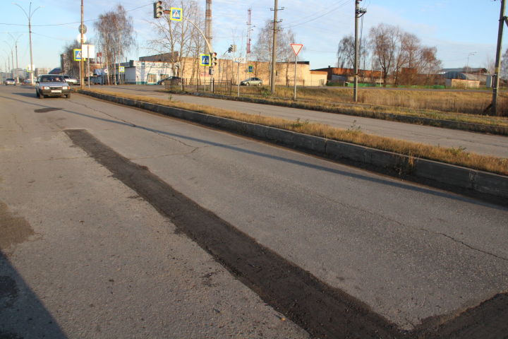 В Елабуге завершен ямочный ремонт дорог