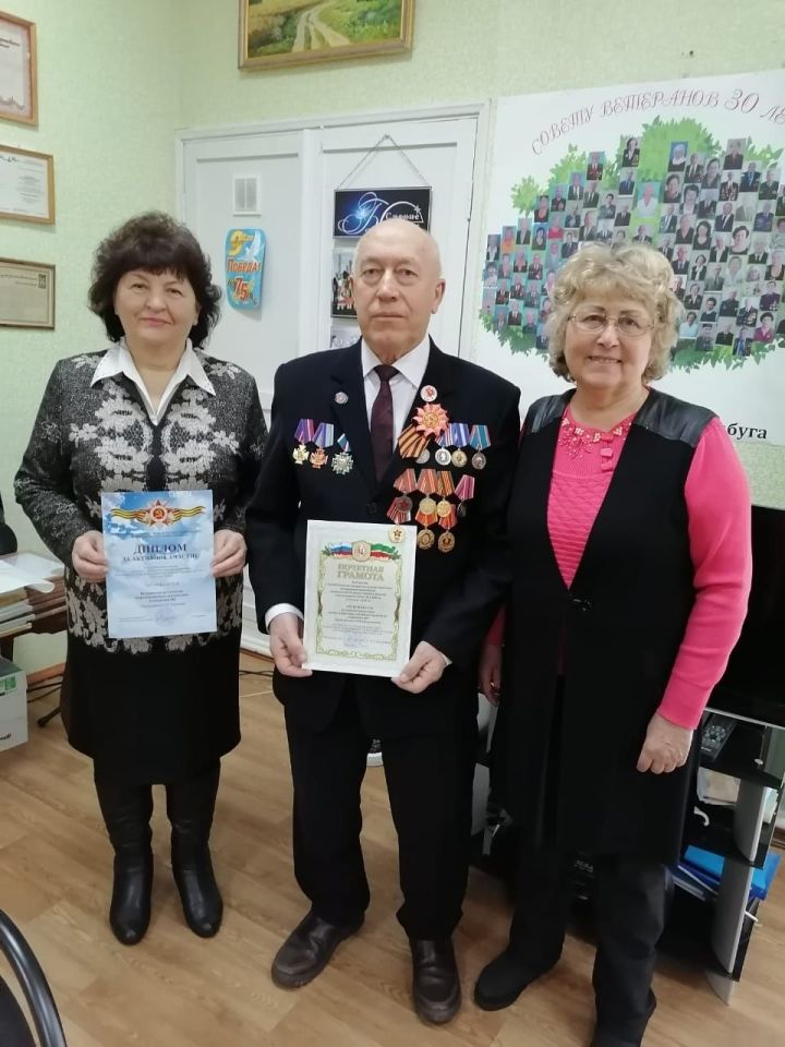 Елабужский районный Совет ветеранов привез награды за победу в конкурсе