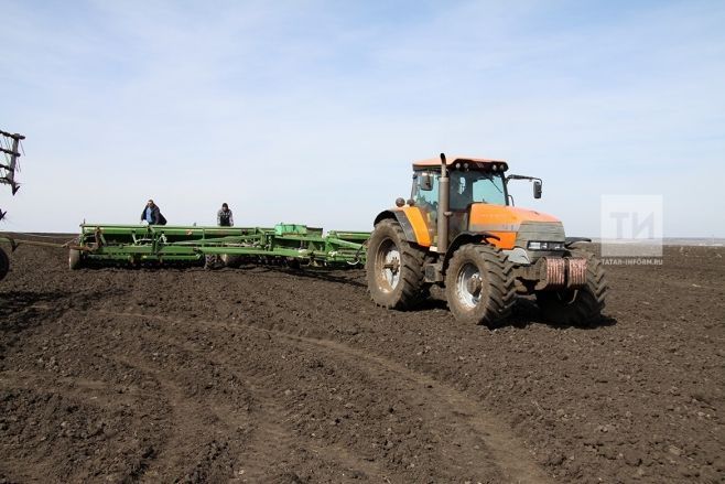 Аграрии Елабужского района могут получить субсидии Минсельхозпрода РТ на приобретение минеральных удобрений