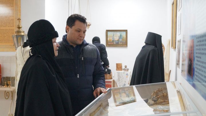 Руководитель Елабужского района Рустем Нуриев посетил Елабужский Казанско-Богородицкий женский монастырь.