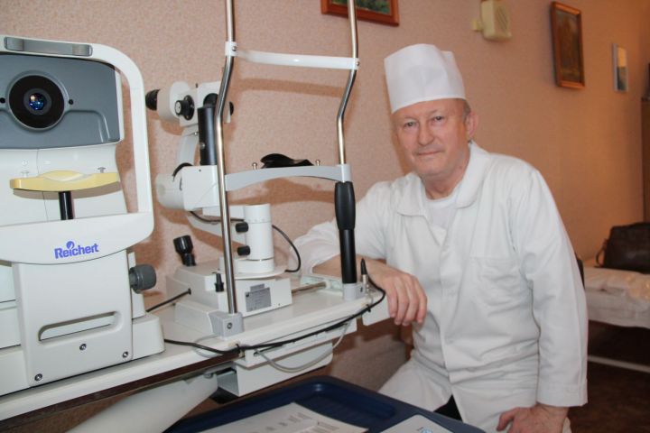 Врачу Елабужской ЦРБ присвоили звание «Заслуженный врач Татарстана»