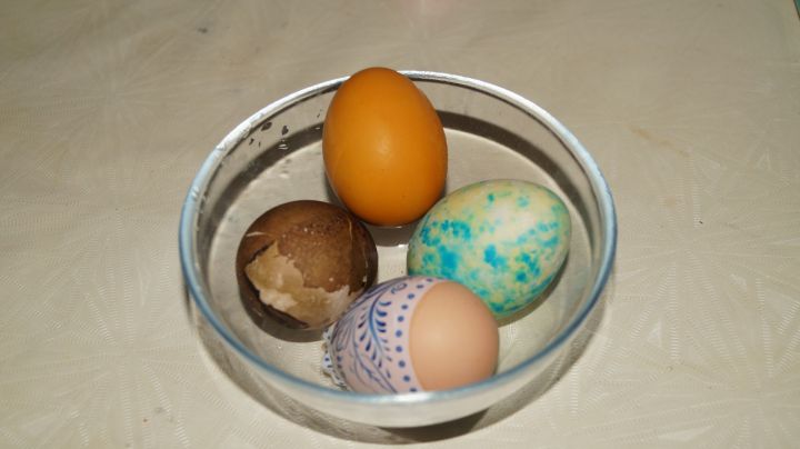 Красим яйца на Пасху – традиционно и не совсем