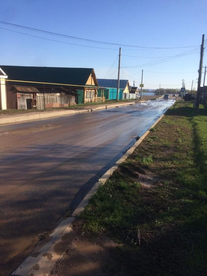 В Елабуге затопило целую улицу талыми водами