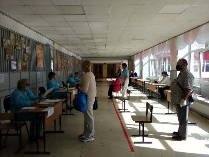 В Елабуге в общероссийский день голосования заработали избирательные участки