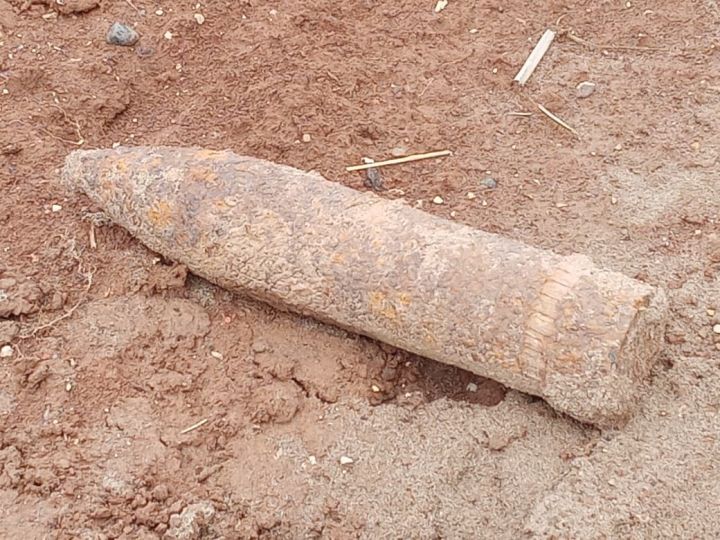 Артиллерийский снаряд обнаружили в Елабужском районе