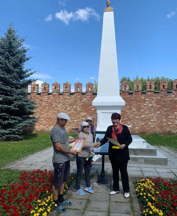 Елабужан наградили за восстановление памятника