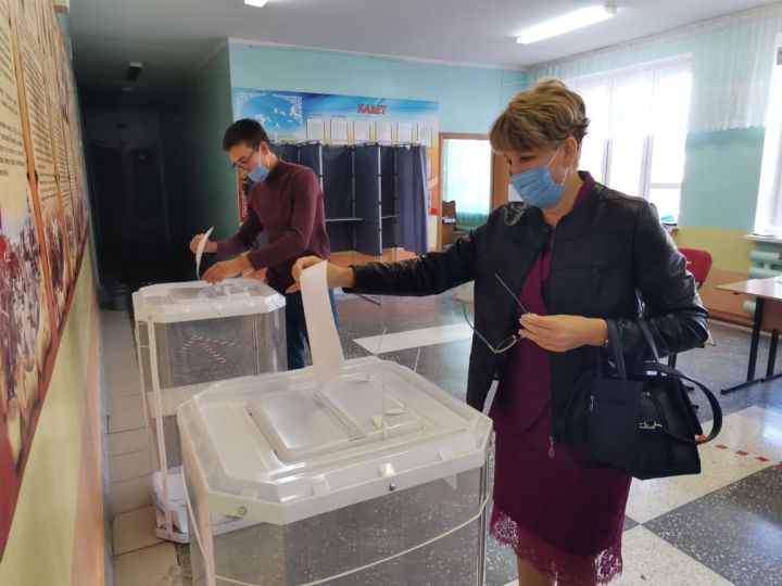 Елабужанка Венера Валеева проголосовала на выборах
