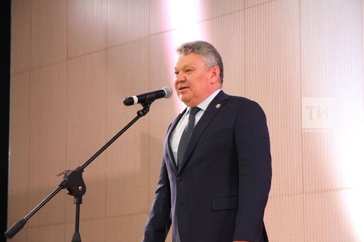 Президент РТ подписал указ о снятии Бурганова с должности главы Минобрнауки РТ
